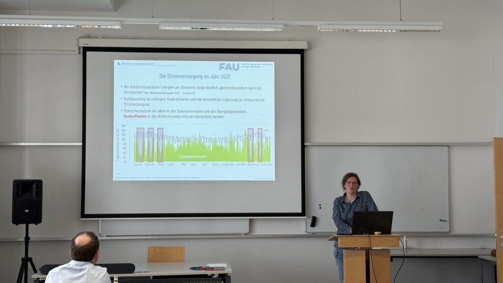 Nora Elhaus during her expert presentation on the role of hydrogen as seasonal storage in the energy system